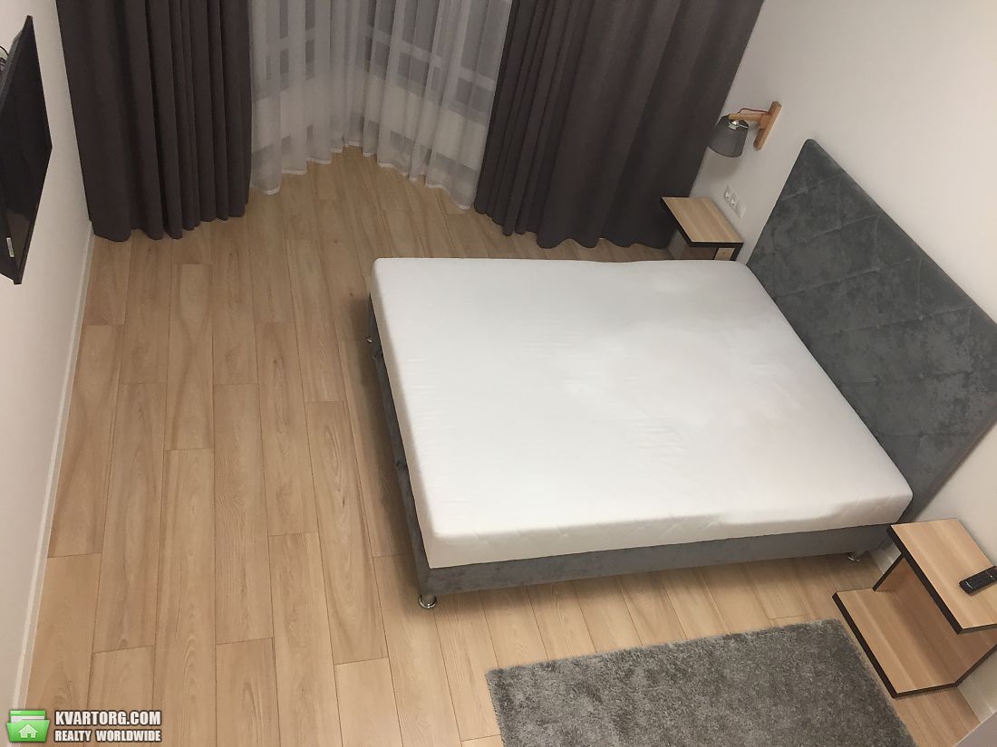 Rent out 1-room apartment. Киев,  Саперное поле — photo 7