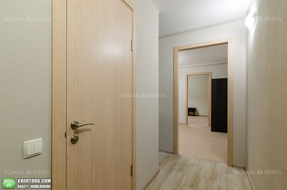 Rent out 2-room apartment. Киев,  Краснопольская — photo 2