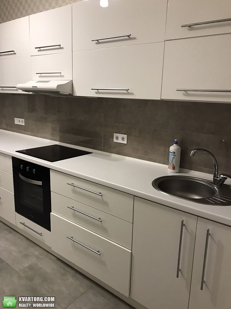 Rent out 1-room apartment. Киев,  Кондратюка — photo 1