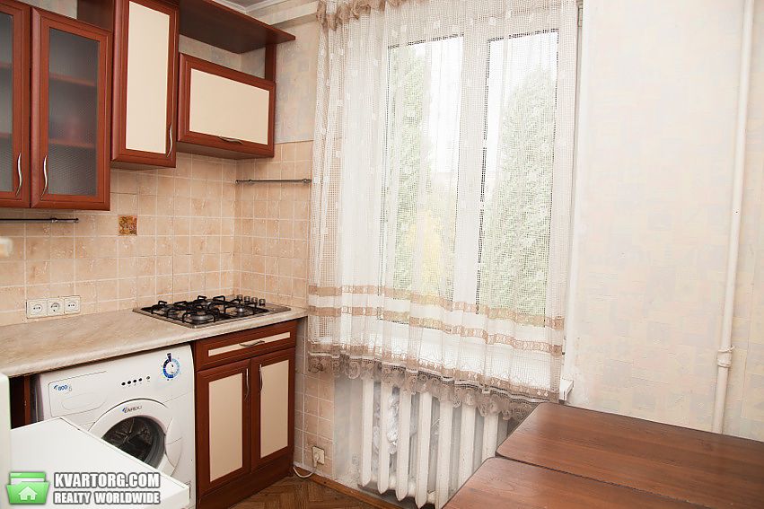 Sell 2-room apartment. Киев,  Лихачева — photo 4