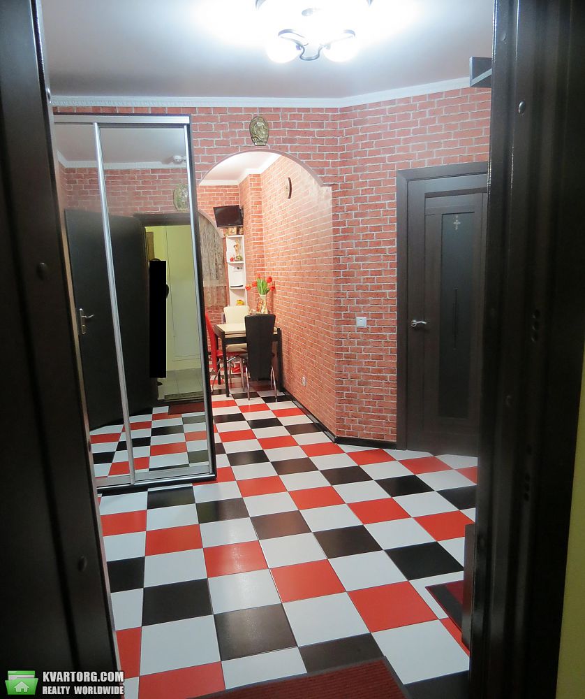 Sell 2-room apartment. Киев,  Ужвий — photo 1
