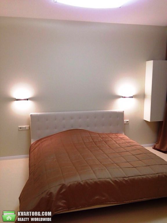 Sell 2-room apartment. Киев,  Драгомирова — photo 2