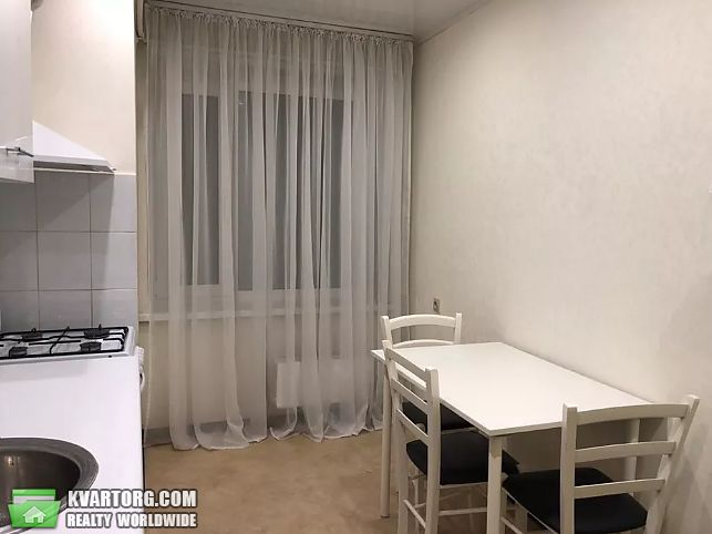 Rent out 1-room apartment. Киев,  Оболонская — photo 1
