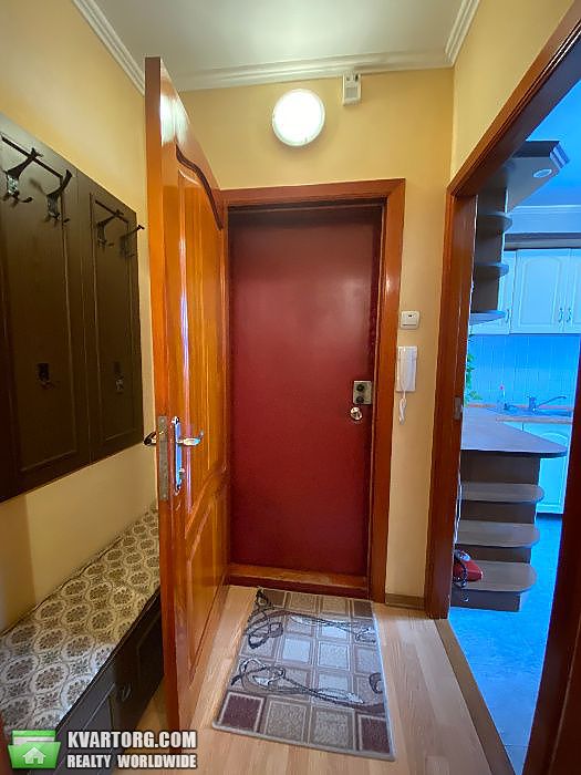 Sell 3-room apartment. Киев,  Свободы пр — photo 2