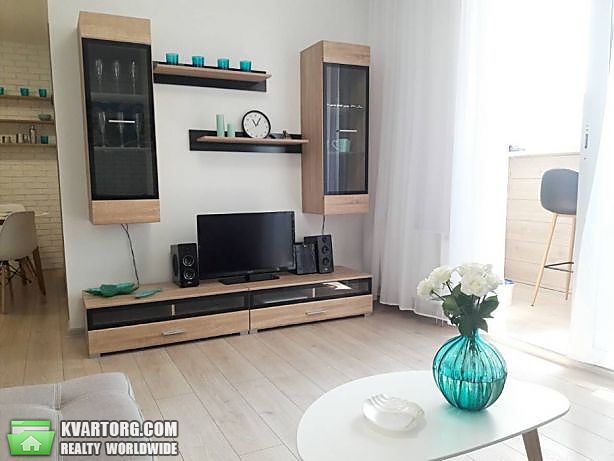 Rent out 2-room apartment. Киев,  Глушкова пр — photo 3