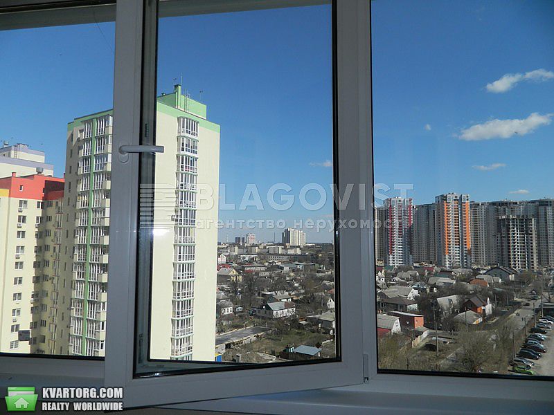 Rent out 1-room apartment. Киев,  Панельная — photo 8