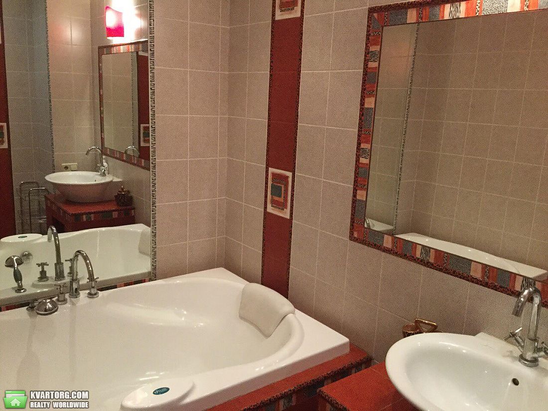 Sell 4-room apartment. Киев,  Богдана Хмельницкого — photo 10