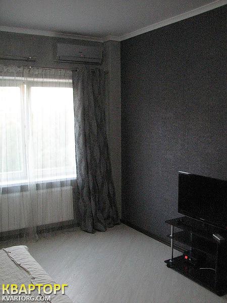 Rent out 2-room apartment. Одесса, адмир.Азарова — photo 3