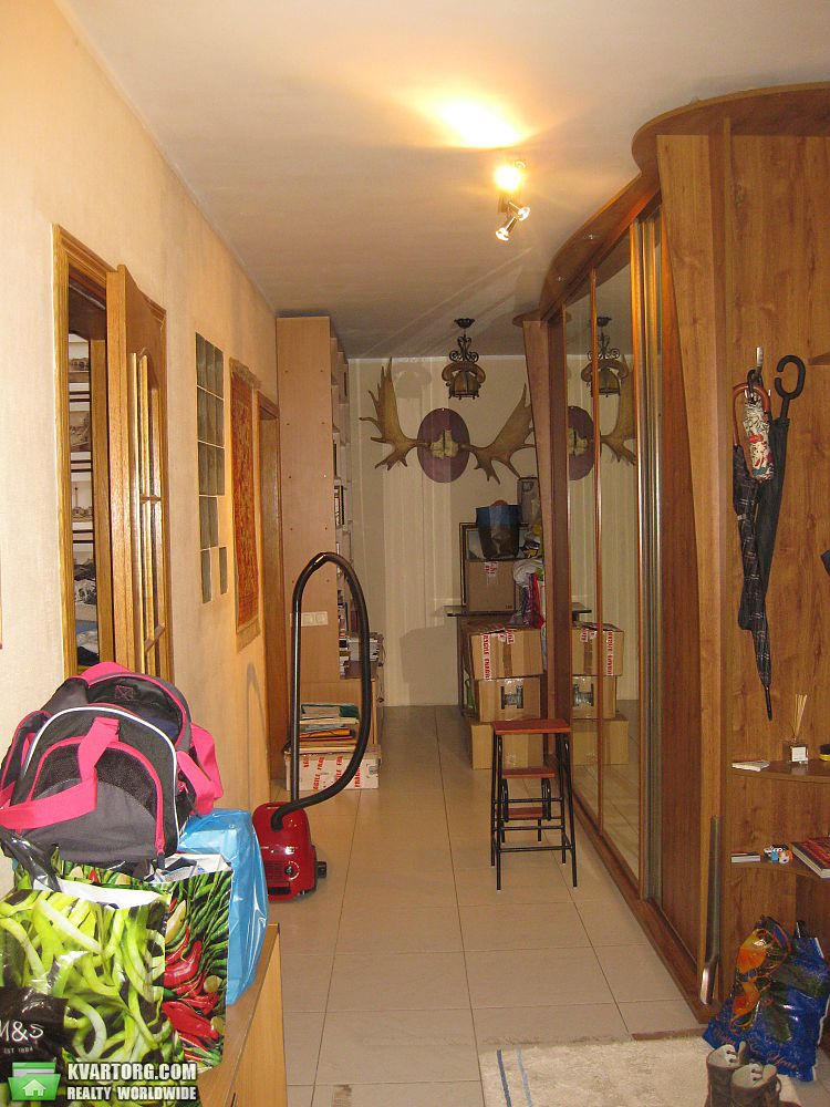 Sell 2-room apartment. Киев,  Подгорная — photo 10