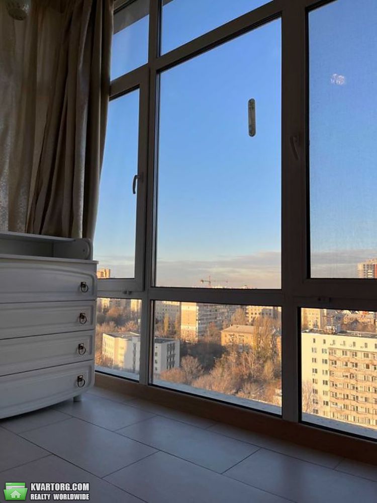 Rent out 3-room apartment. Киев, Ильенко — photo 9