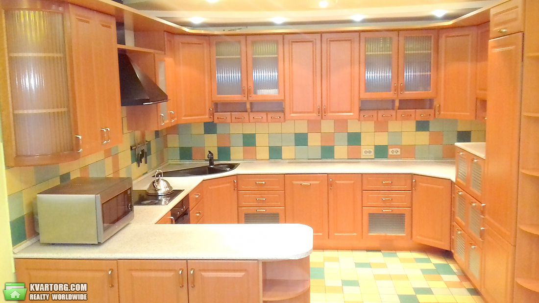 Rent out 3-room apartment. Киев,  Златоустовская — photo 9