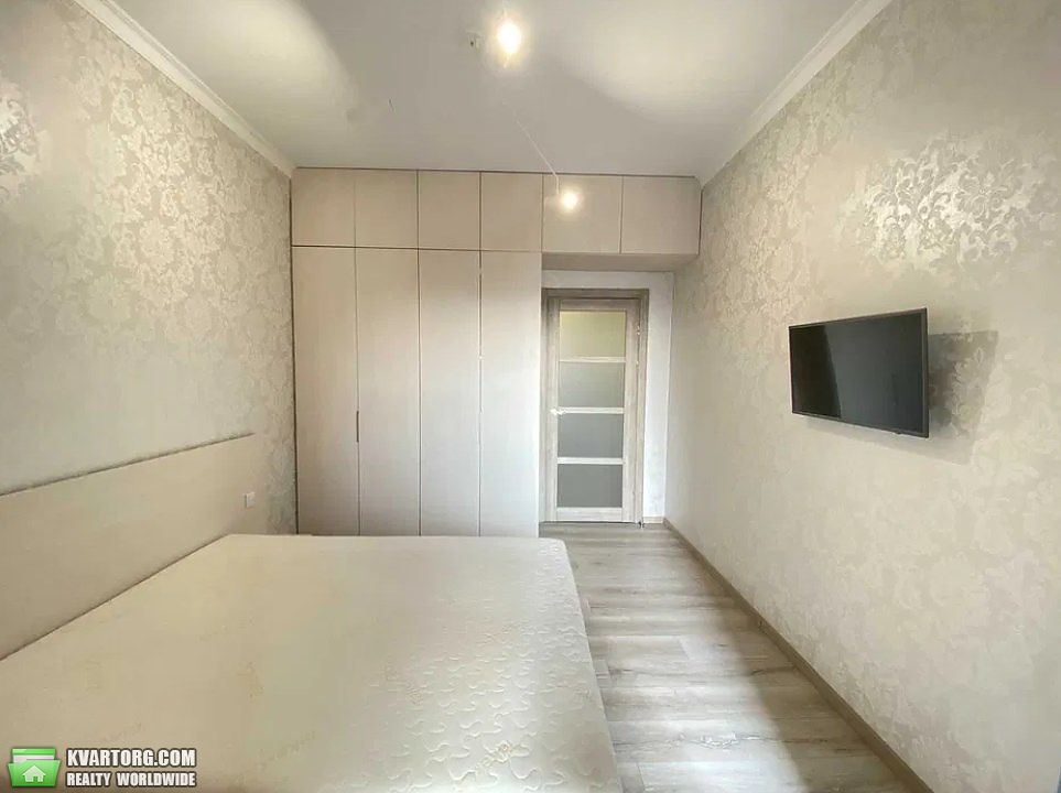 Rent out 2-room apartment. Киев, Джона Маккейна — photo 4