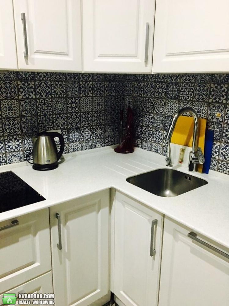 Rent out 2-room apartment. Киев,  Черновола — photo 4