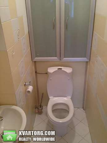Rent out 3-room apartment. Киев,  Приречная — photo 8