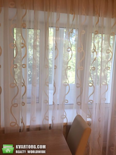 Rent out 2-room apartment. Днепропетровск, Комсомольская — photo 3