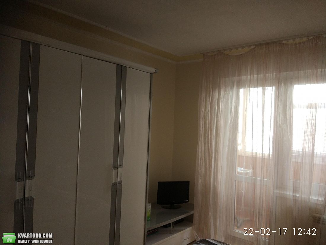 Rent out 1-room apartment. Киев,  Кловский спуск — photo 3
