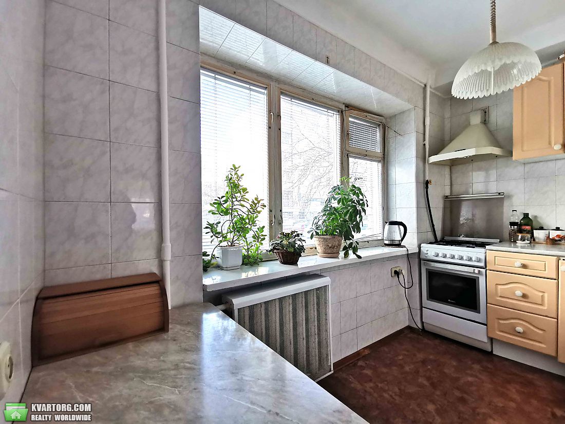 Sell 3-room apartment. Киев,  Невская — photo 3