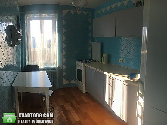 Rent out 2-room apartment. Киев, поминенко — photo 9
