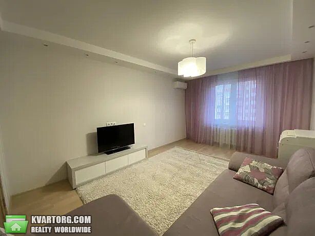 Rent out 1-room apartment. Киев, Ващенко — photo 1