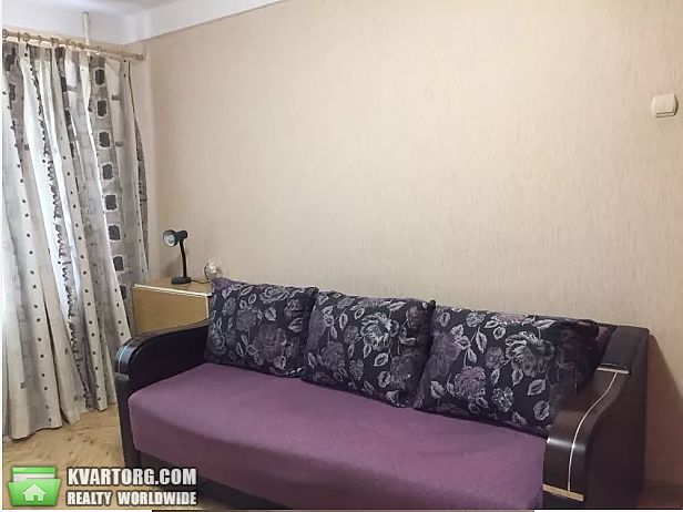 Rent out 1-room apartment. Киев,  Златопольская — photo 1
