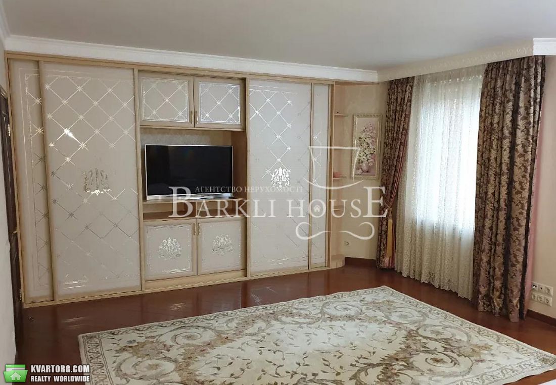 Rent out 3-room apartment. Киев,  Осенняя — photo 7