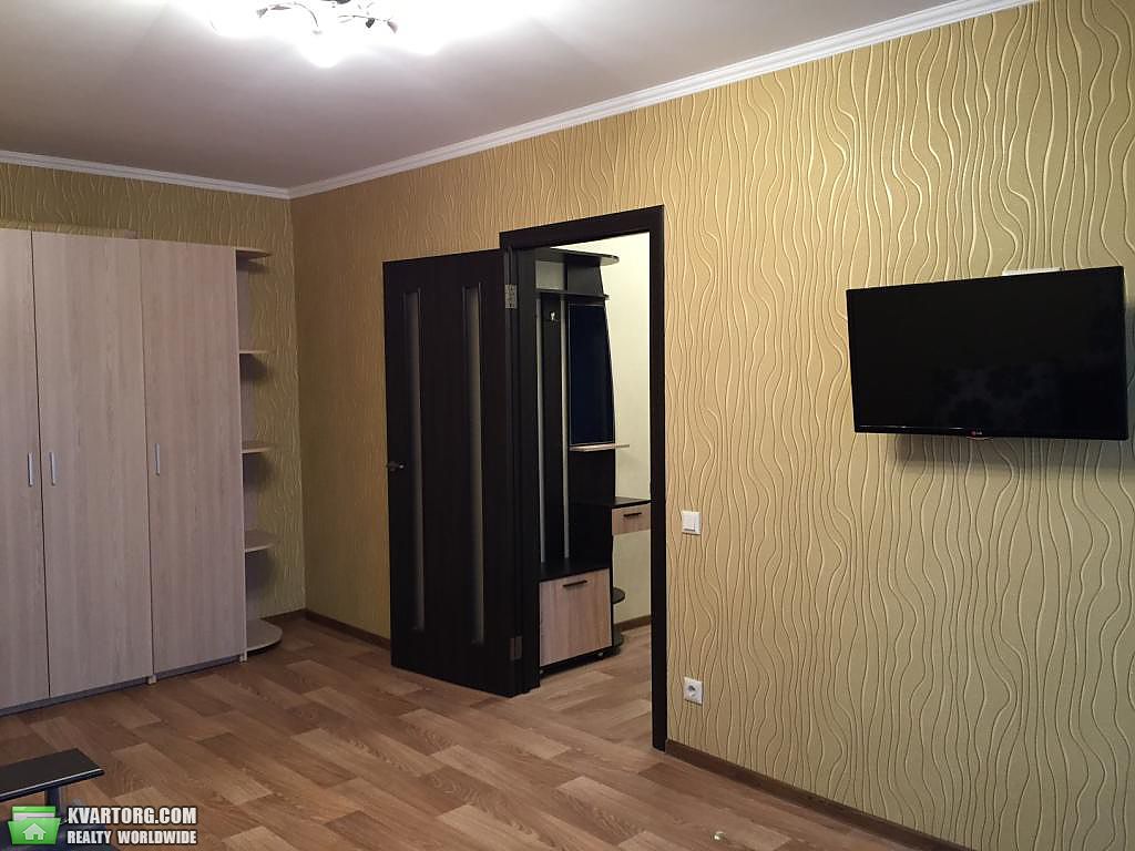 Sell 3-room apartment. Киев,  Белорусская — photo 3