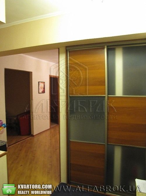 Rent out 2-room apartment. Киев,  Мазепы — photo 5