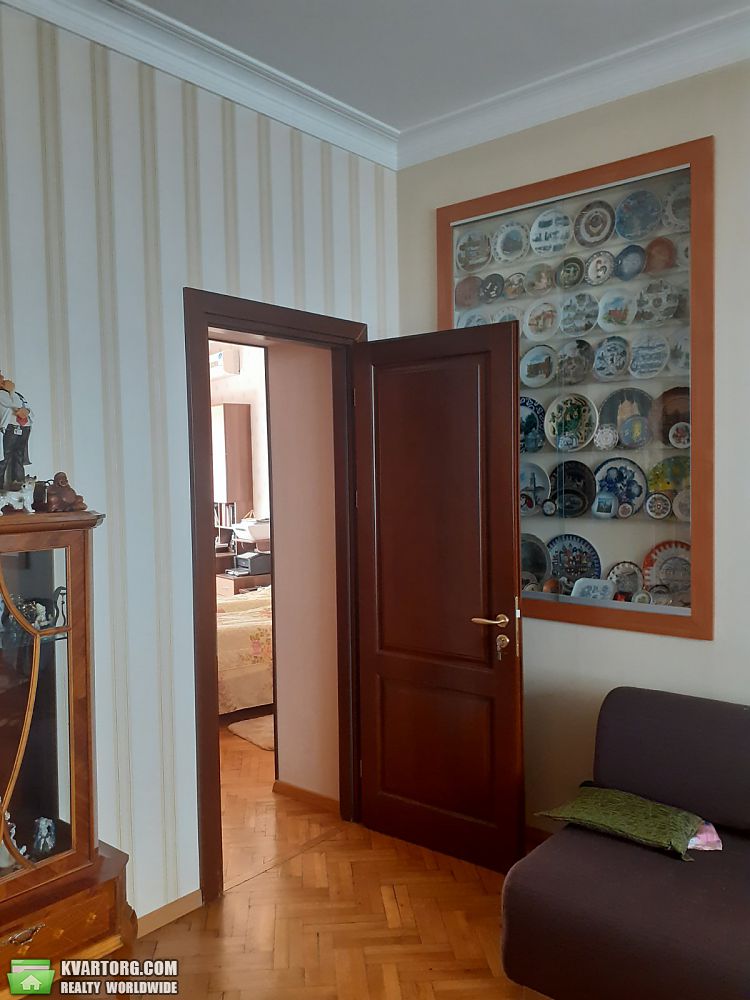 Sell 4-room apartment. Киев,  Большая Житомирская — photo 5