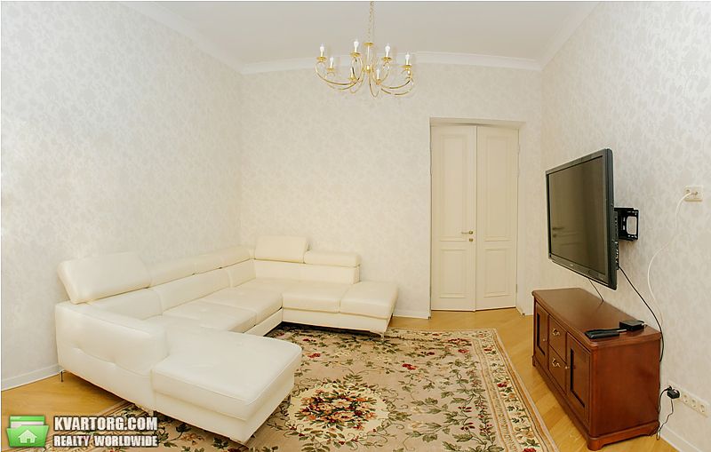 Rent out 4-room apartment. Киев,  Институтская — photo 8