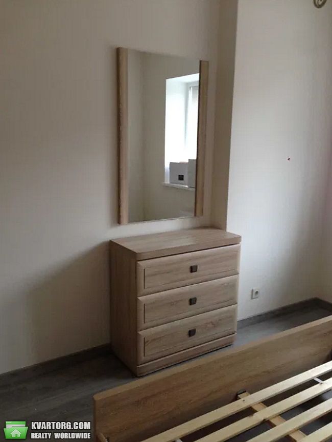 Rent out 2-room apartment. Киев, Дубініна — photo 10