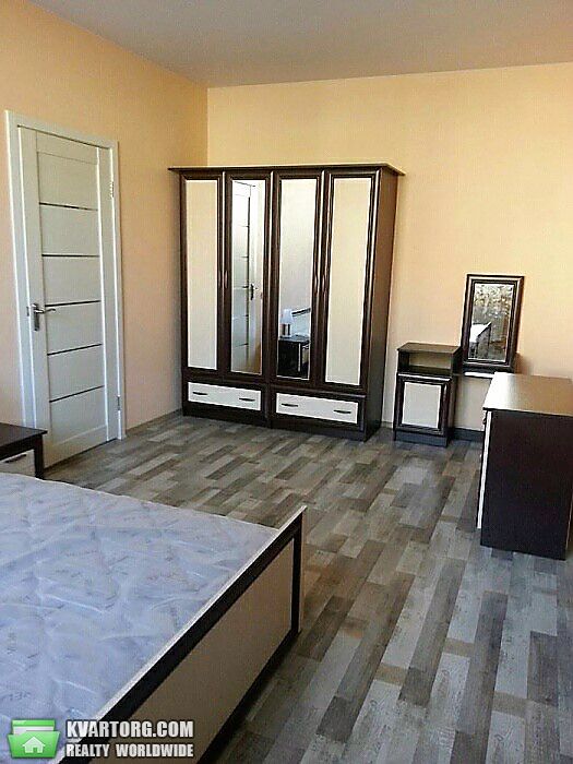 Rent out 1-room apartment. Киев,  Львовская — photo 2