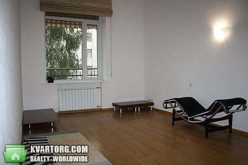 Rent out 2-room apartment. Киев, Банковая — photo 8