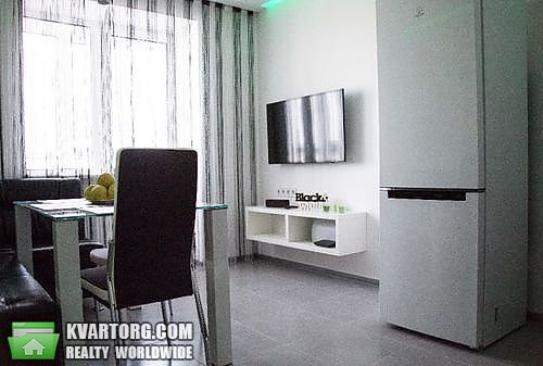 Rent out 2-room apartment. Киев, Островского — photo 1
