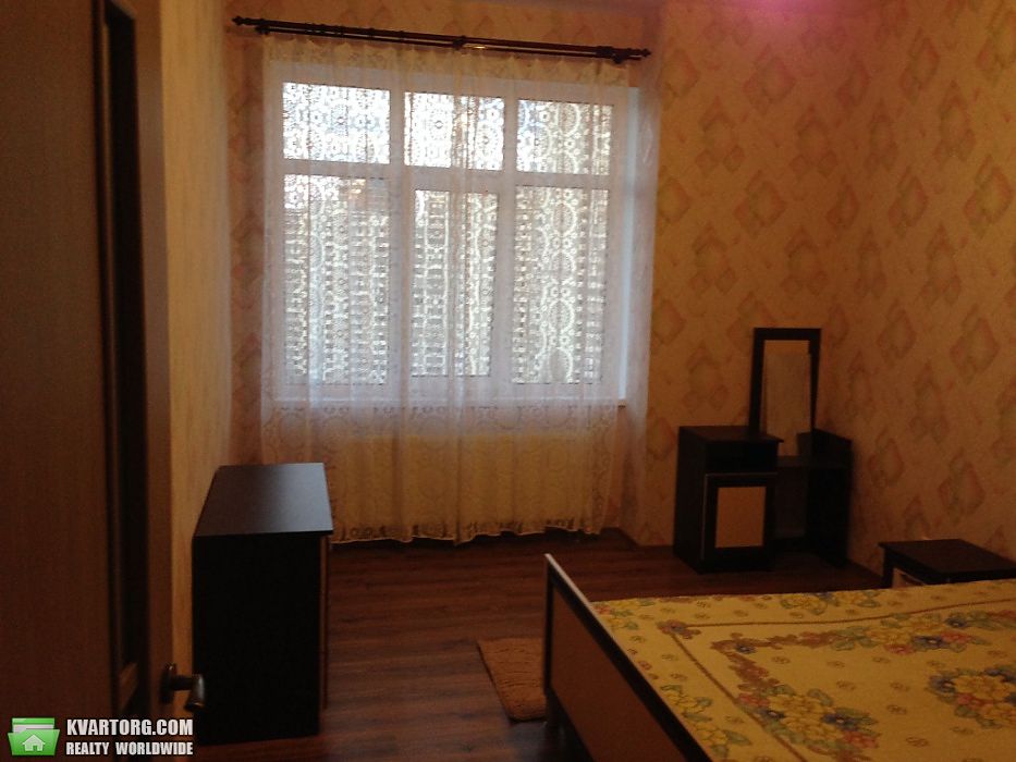 Rent out 3-room apartment. Киев, Гарматна — photo 4