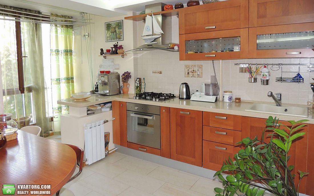 Sell 2-room apartment. Киев,  Виноградный пер — photo 1