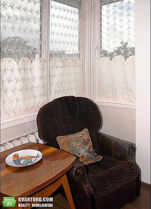 Rent out 2-room apartment. Киев,  Гончарова — photo 8