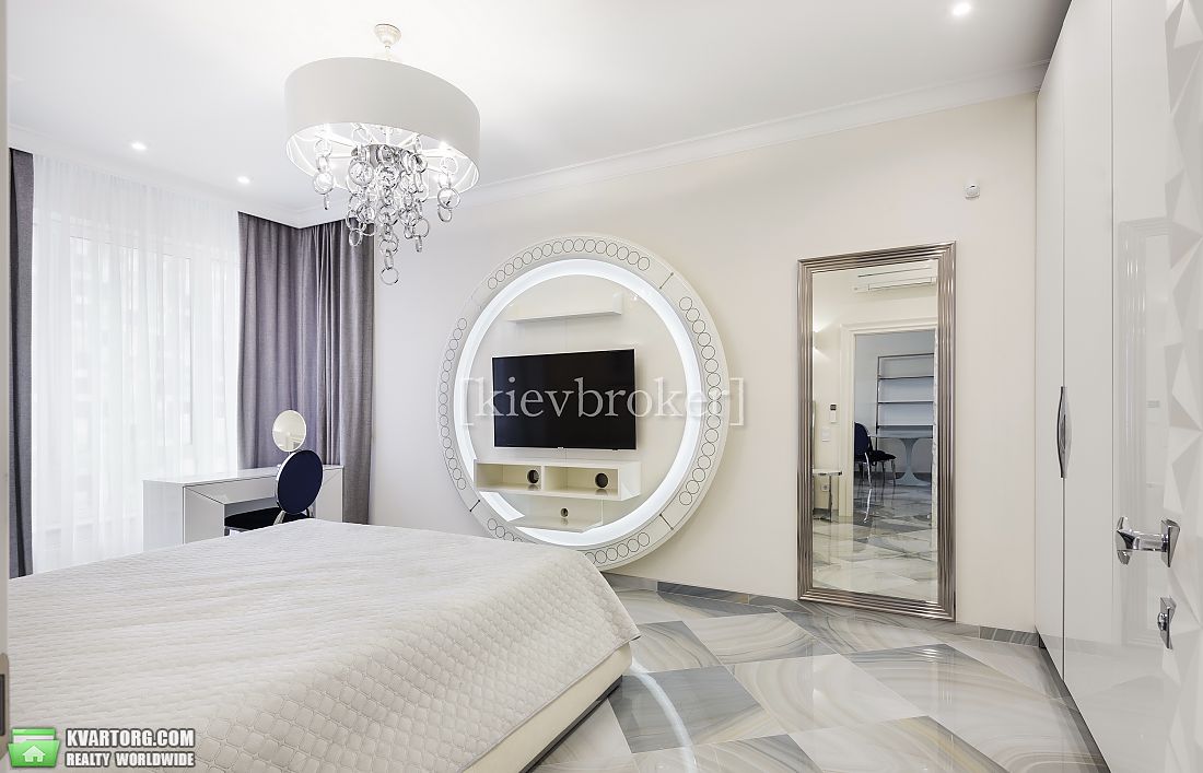 Rent out 2-room apartment. Киев,  Димитрова — photo 2