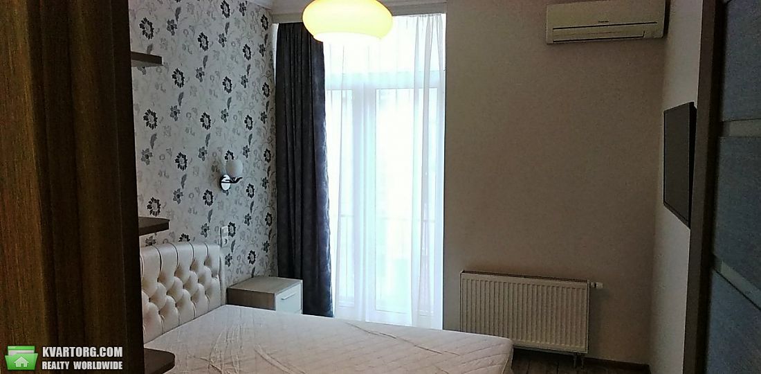 Rent out 1-room apartment. Киев, Регенераторная — photo 3