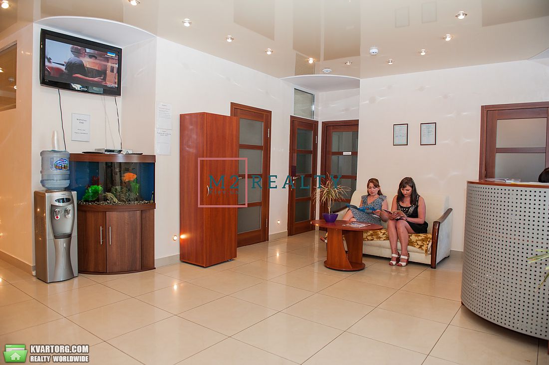 Rent out office. Киев, ул. Межигорская — photo 1