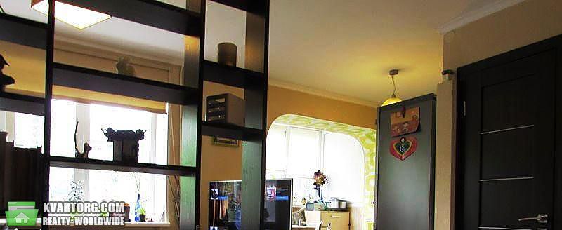 Sell 2-room apartment. Киев,  Метростроевская — photo 3