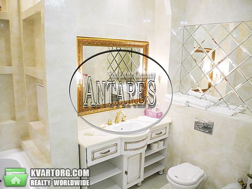 Rent out 3-room apartment. Киев, Лютеранская — photo 8