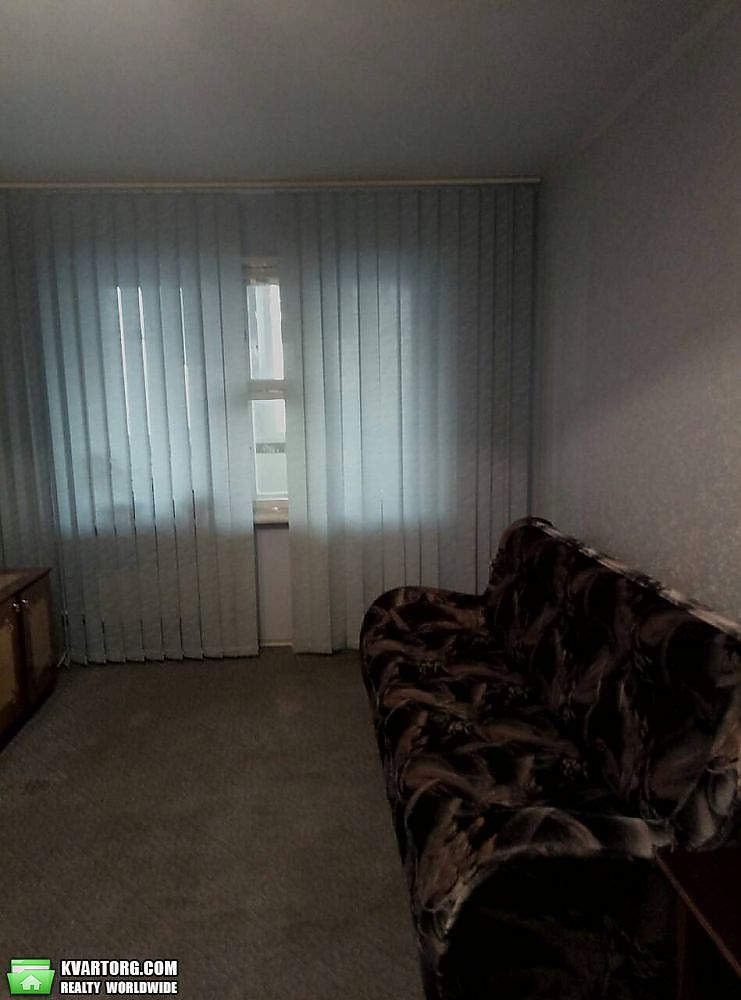 Rent out 2-room apartment. Киев, Лисковская — photo 4
