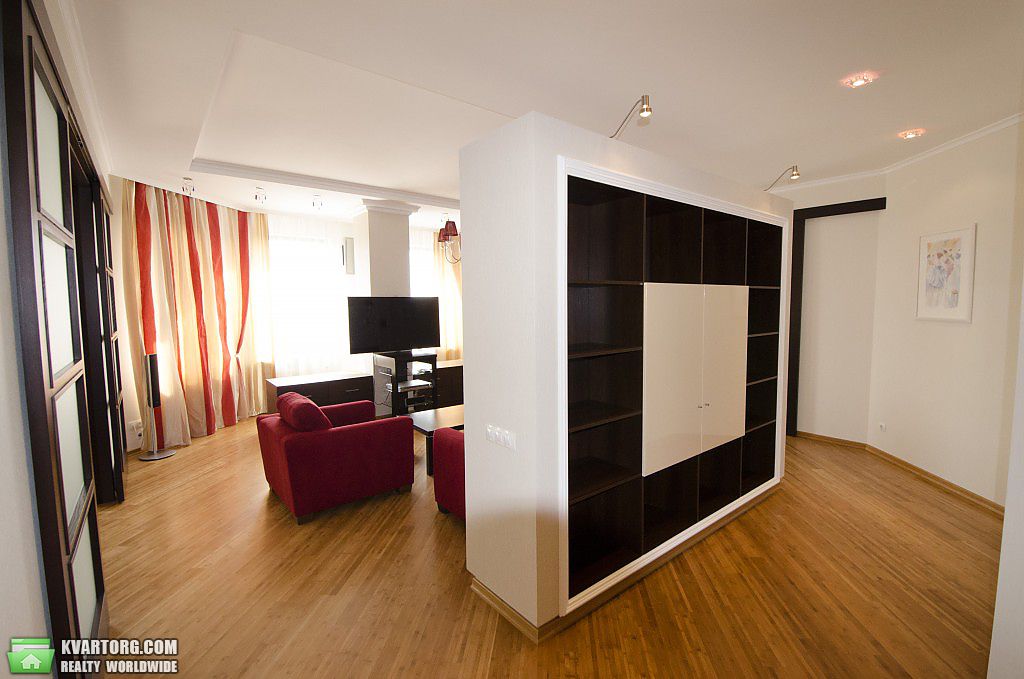 Sell 2-room apartment. Харьков, Свободы ул. — photo 7