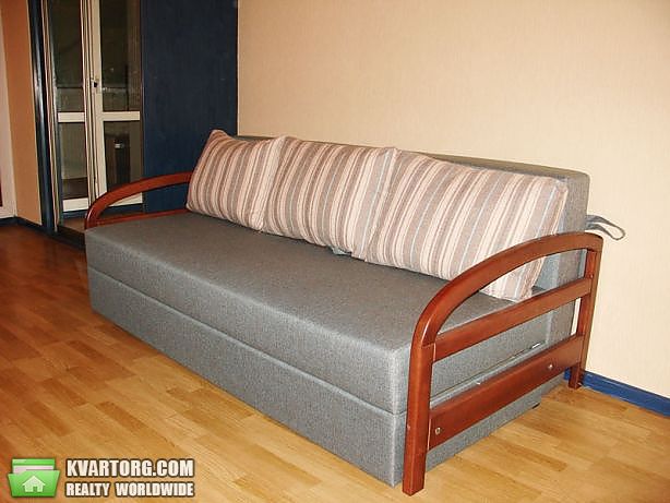 Rent out 1-room apartment. Киев,  Мазепы — photo 3
