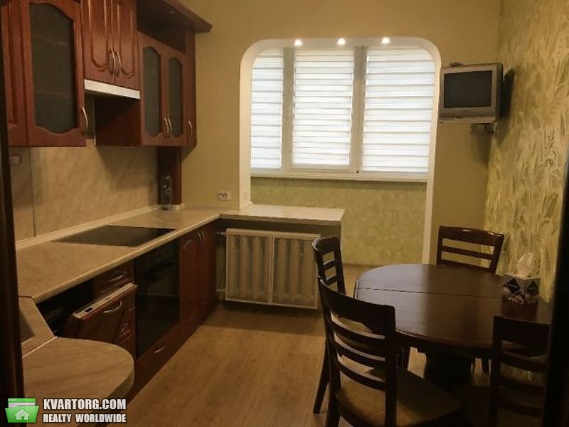 Sell 2-room apartment. Киев,  Крушельницкой — photo 2