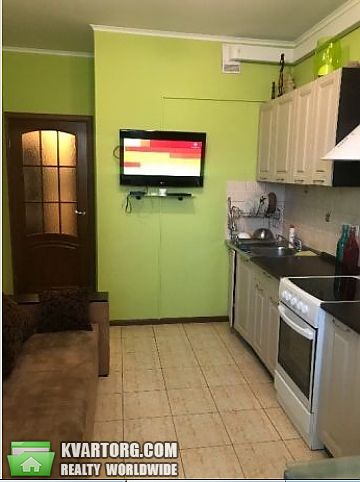 Sell 2-room apartment. Киев,  Дегтяренко — photo 3