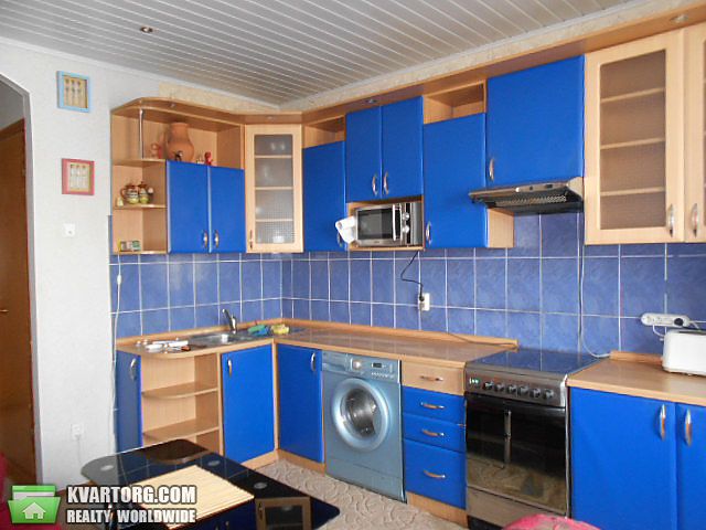 Rent out 2-room apartment. Киев,  Лисковская — photo 1