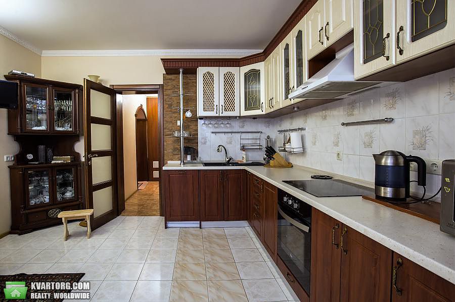 Sell 4-room apartment. Киев,  Дмитриевская — photo 2