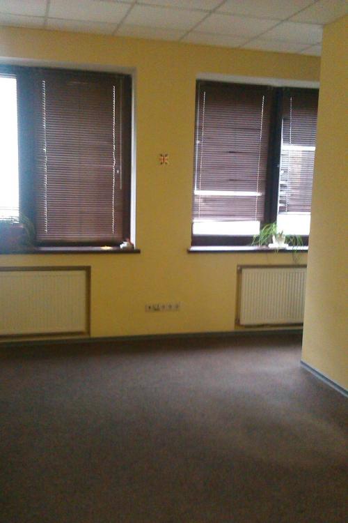 Rent out office. Киев, Петровская — photo 3