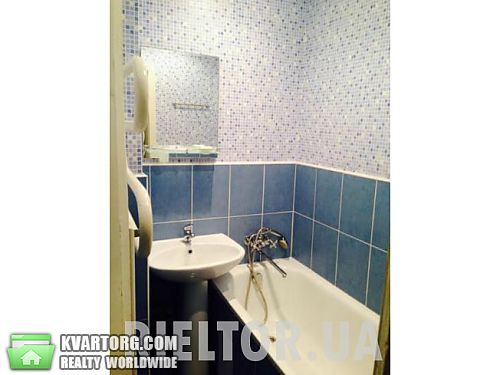 Sell 2-room apartment. Киев, Днепровская наб — photo 2